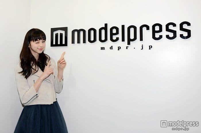 モデルプレスにて連載をスタートする中条あやみ