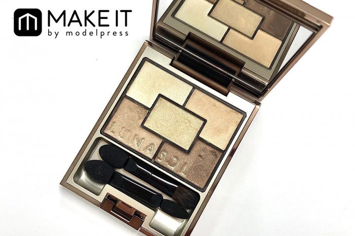 ルナソル/スパークリングアイズ/01 Gold Sparkling/5,000円(税抜) (C)メイクイット