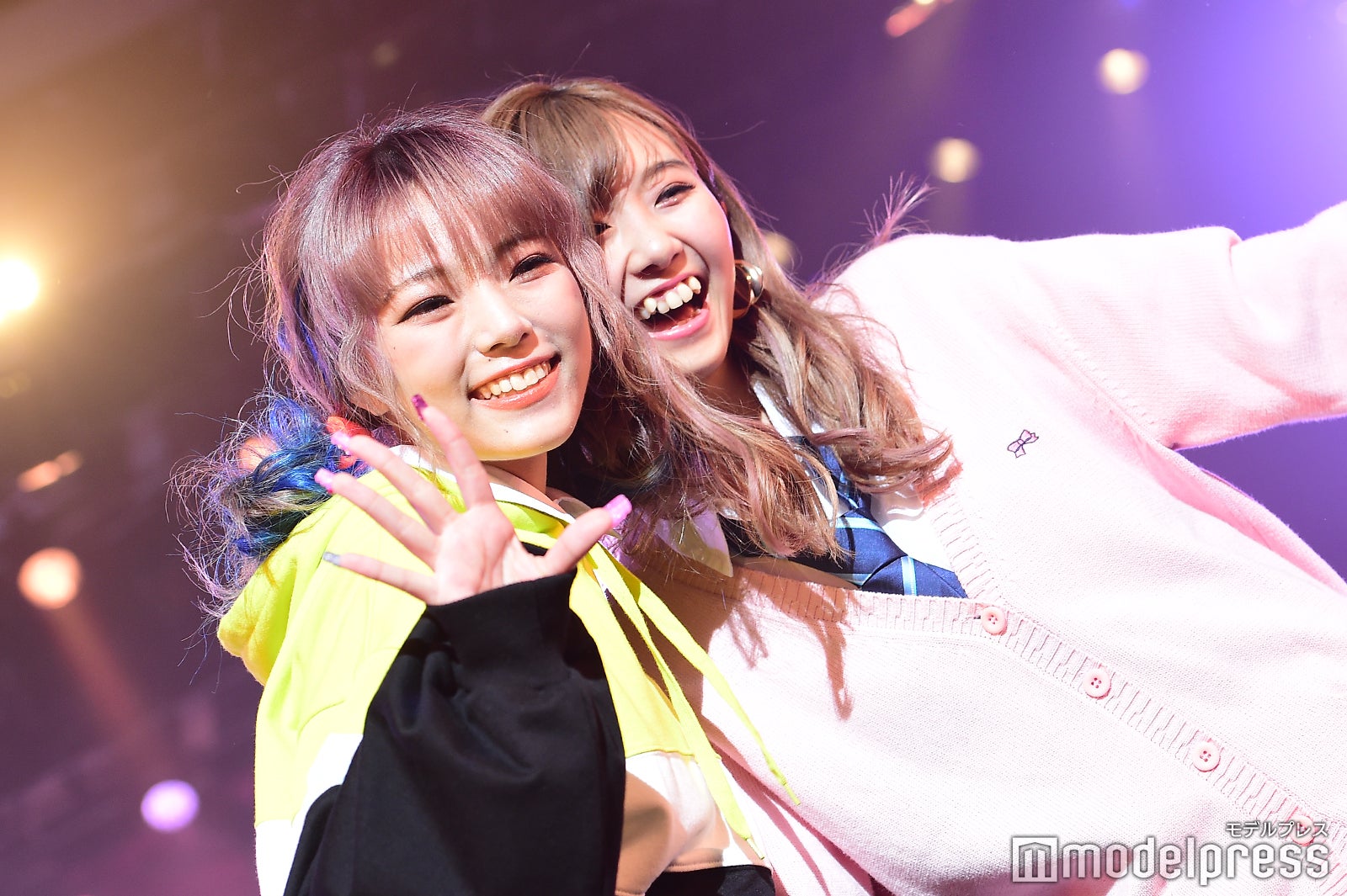 湯上響花（きょうきょう） 、山田麗華（れいたぴ） （C）モデルプレス