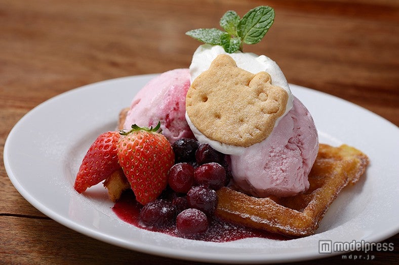 「ハローキティ ベリーベリーワッフル」（Skew）