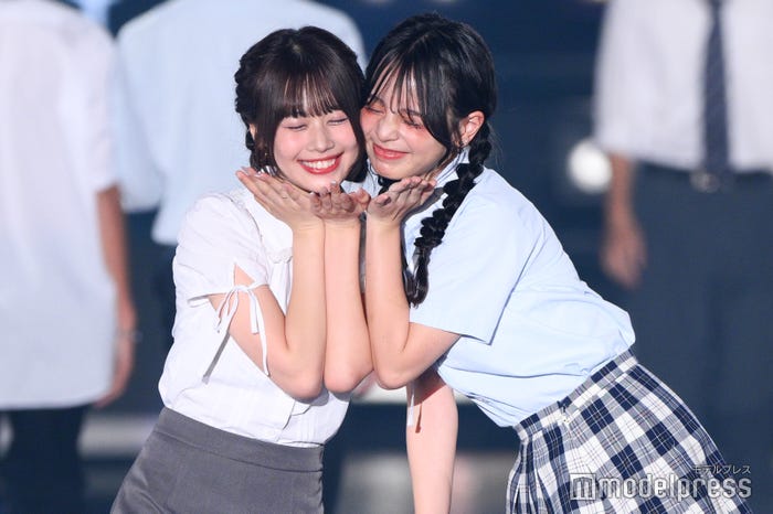瀬川陽菜乃、小國舞羽(C)モデルプレス