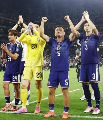 5大会目の長友佑都も驚きの大勝「W杯でこんな大差で勝てるとは」日曜昼の日本列島に届けた歓喜に熱弁「最高じゃん、マジで」「こんな素晴らしいストーリーない」