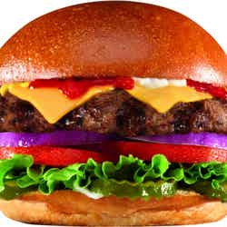 オリジナルシックバーガー/画像提供:カールスジュニアジャパン