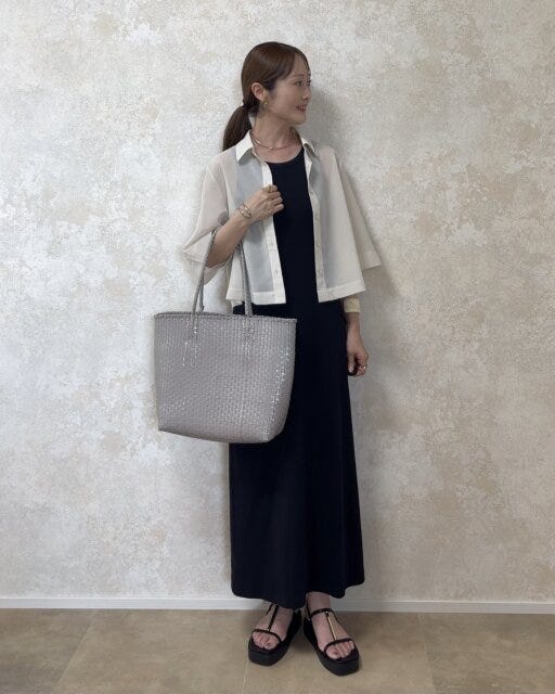 着回しコーデ③ワンピース×シアーシャツでこなれレイヤード