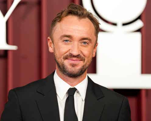 トム・フェルトン、父となったドラコ・マルフォイに!『ハリー・ポッターと呪いの子』のリハーサル写真が公開