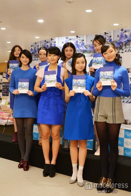 (前列左から)山崎紘菜、小川涼、上白石萌歌、松島純菜、浜辺美波(後列左から)吉田まどか、上白石萌音、松島純菜