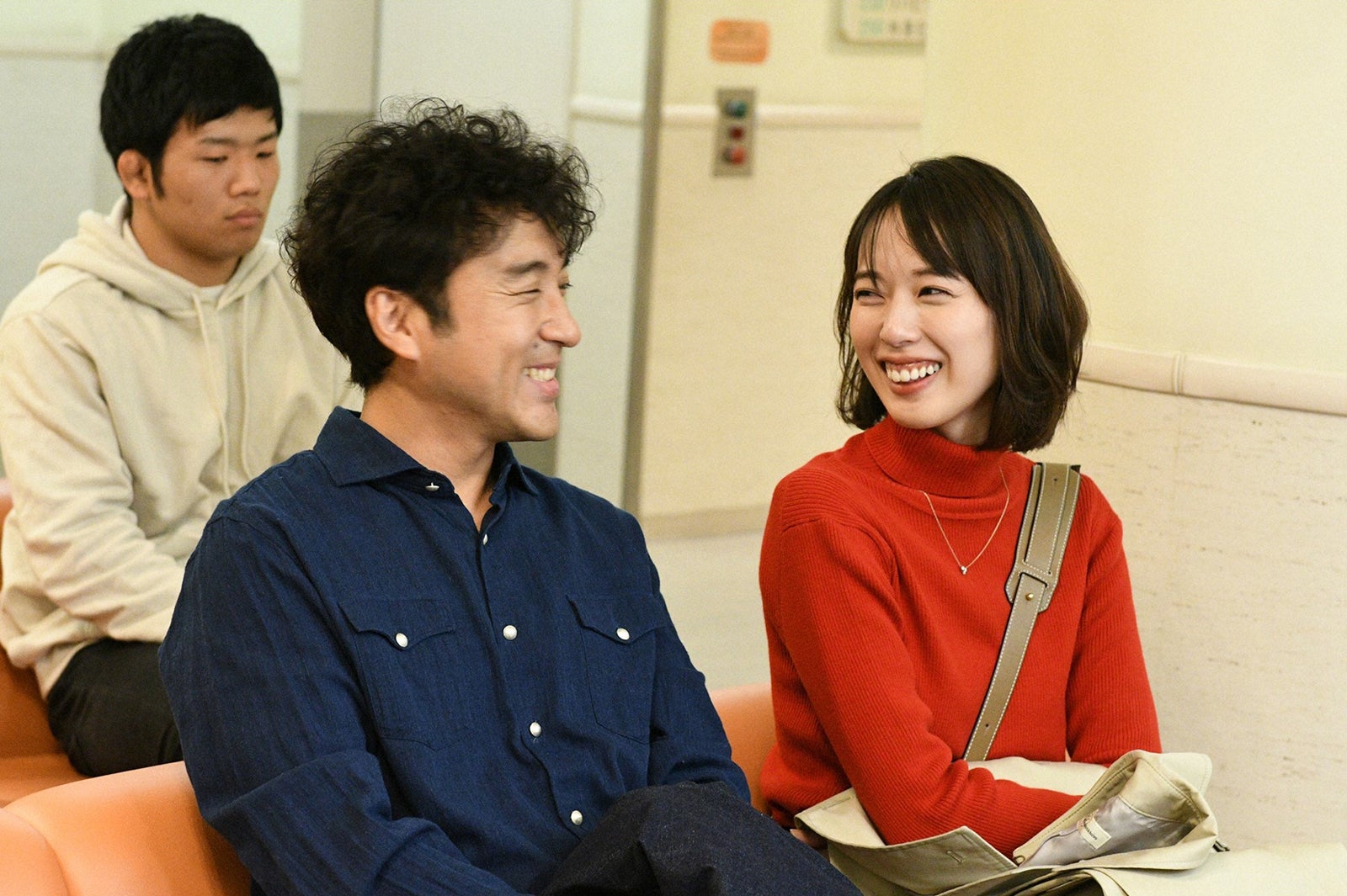 ムロツヨシ、戸田恵梨香／「大恋愛～僕を忘れる君と」第7話より（C）TBS