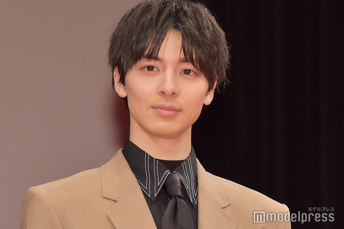 高杉真宙、独立後初の公の場 ジャニーズWEST藤井流星と食事に行き浜辺美波驚き「楽しかったですか?」<映画 賭ケグルイ> - モデルプレス