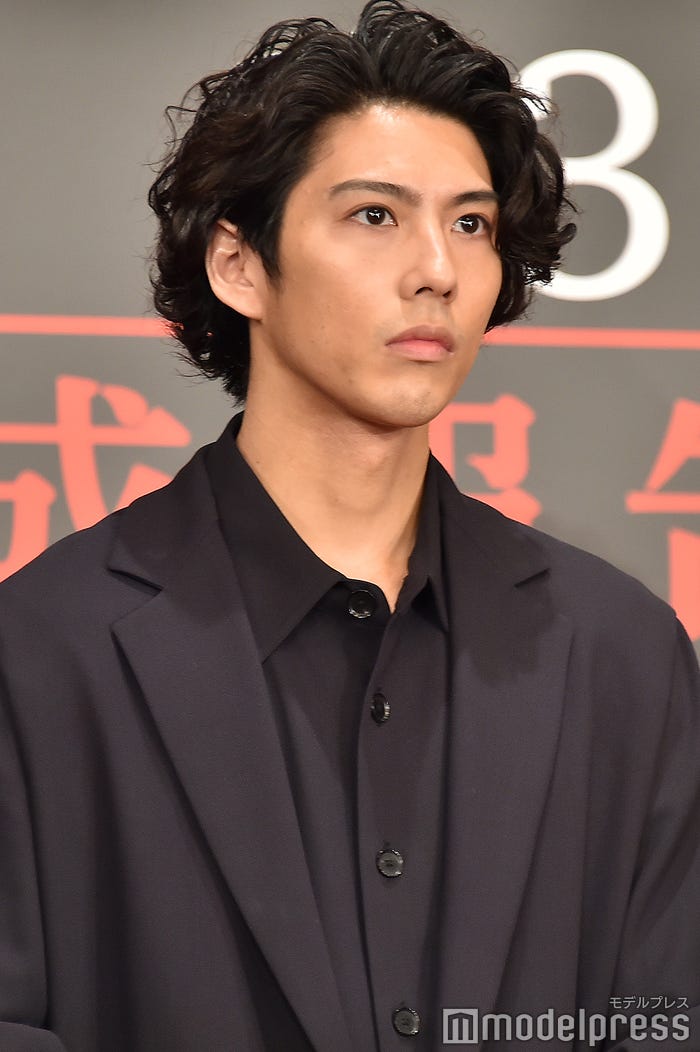 賀来賢人(C)モデルプレス