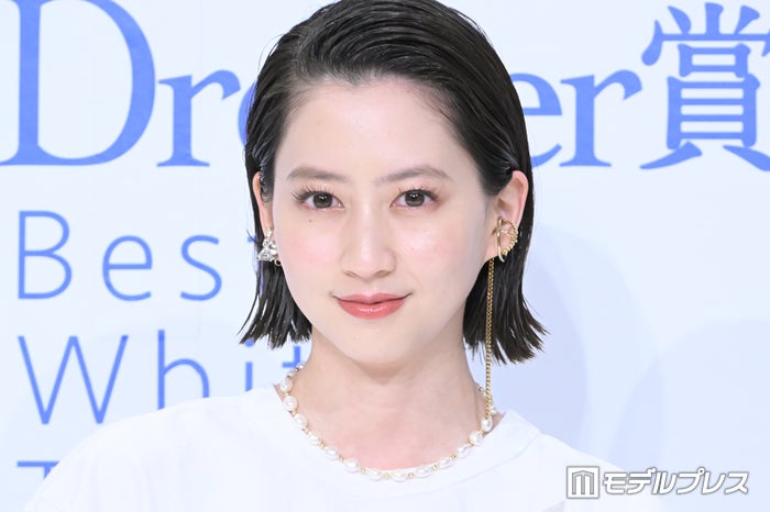 河北麻友子、母との“ハグショット”公開「オシャレ親子」「グッときた」と反響