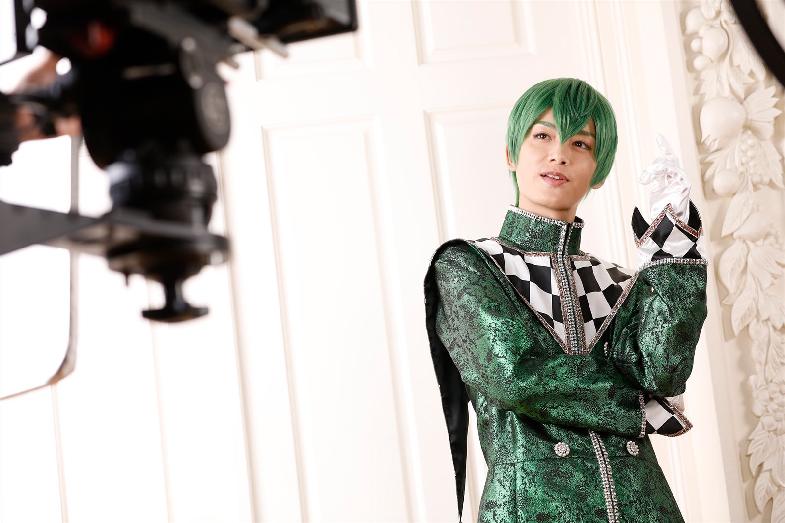 舞台『おそ松さんon STAGE～SIX MEN’S SHOW TIME～』F6の『Fo6ow Your Dreams！！！！！！』MV撮影より（C）赤塚不二夫／「おそ松さん」on STAGE製作委員会2020