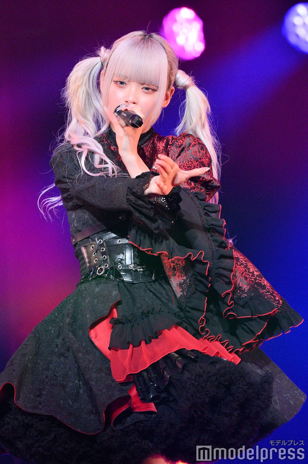 AVAM（C）モデルプレス