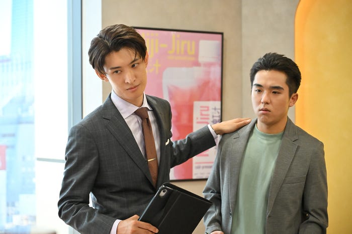 向井康二、若林時英「フェイクマミー」第1話(C)TBS