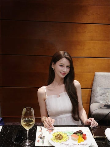 36歳を迎えたダレノガレ明美、圧倒的ビジュアルのバースデーショットに「いいね」続出