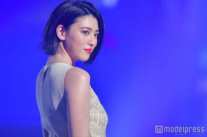 三吉彩花(C)モデルプレス
