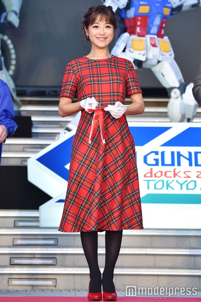 鈴木奈々(C)モデルプレス