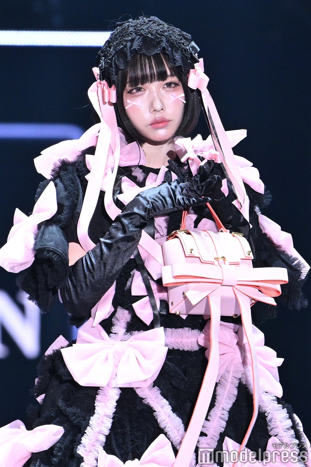 （C）モデルプレス