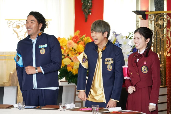 盛山晋太郎、増田貴久、小芝風花(C)日本テレビ