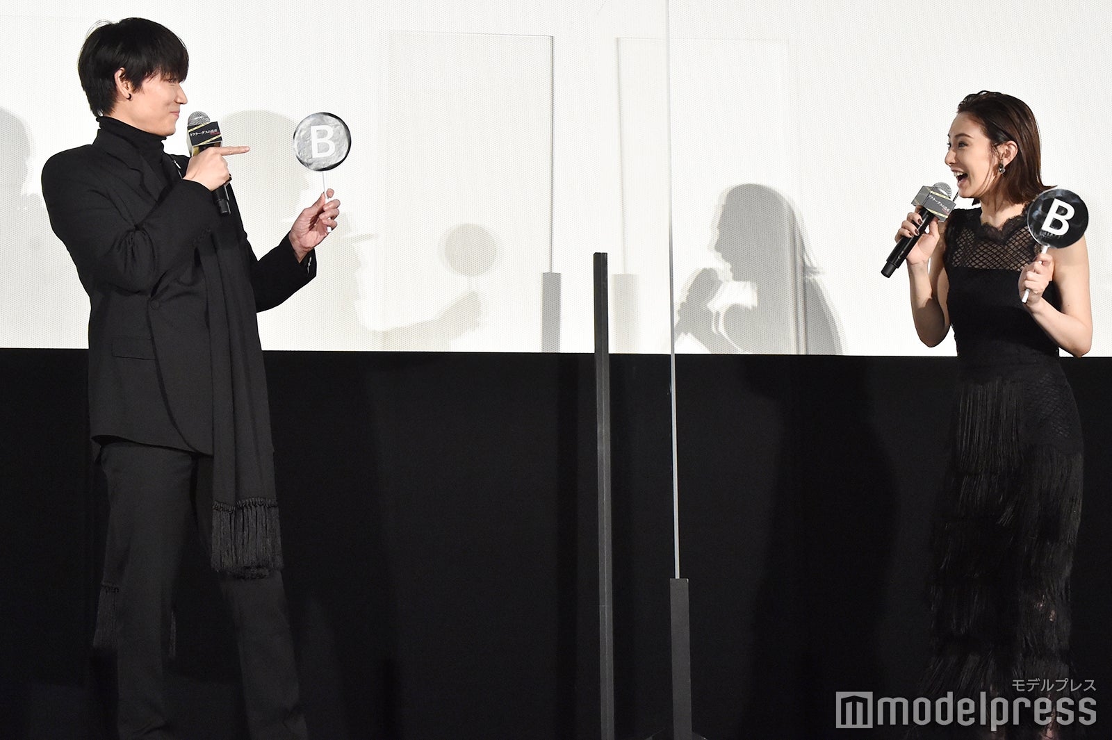 綾野剛、北川景子 （C）モデルプレス