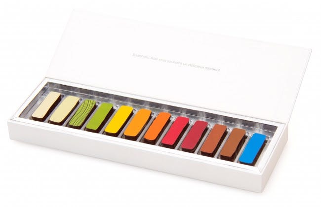 ボンボン ショコラ:12個入り:5346円/画像提供:パティスリー・サダハル・アオキ・パリ 広報事務局