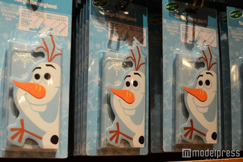 スマートフォンケース￥2900（C）モデルプレス