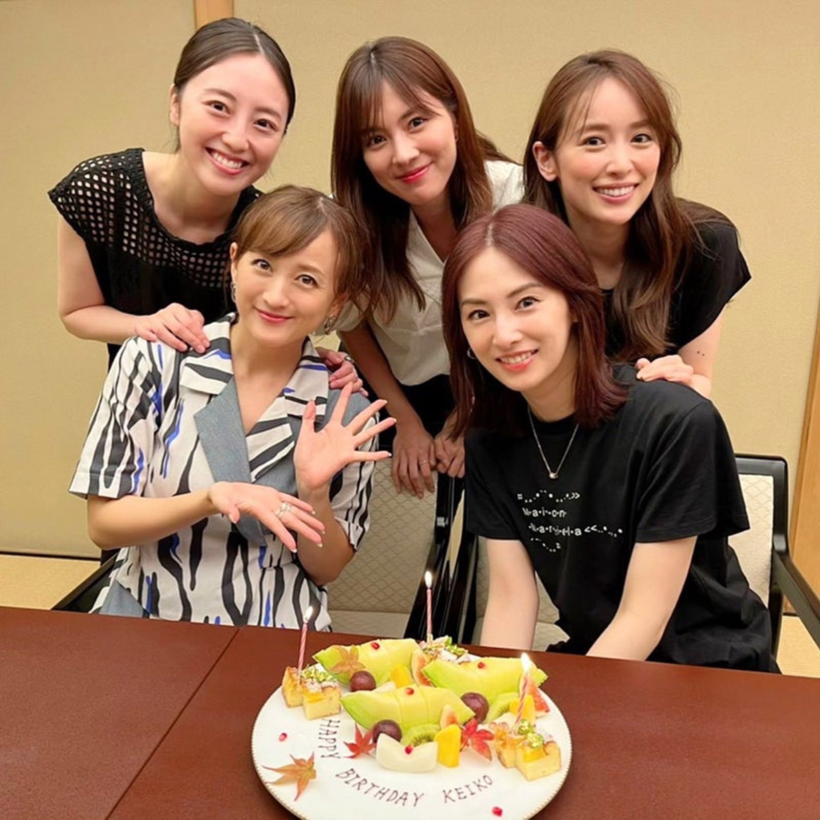 北川景子バースデー、小松彩夏＆泉里香ら“セーラー戦士”が祝福 豪華集結ショット公開