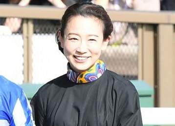 イケメン夫は元JRAトップ騎手の元フジアナ 結婚14年目に突入「永遠に推しファミリー」「素敵すぎる」共感呼ぶ気取らなさ、松尾翠43歳