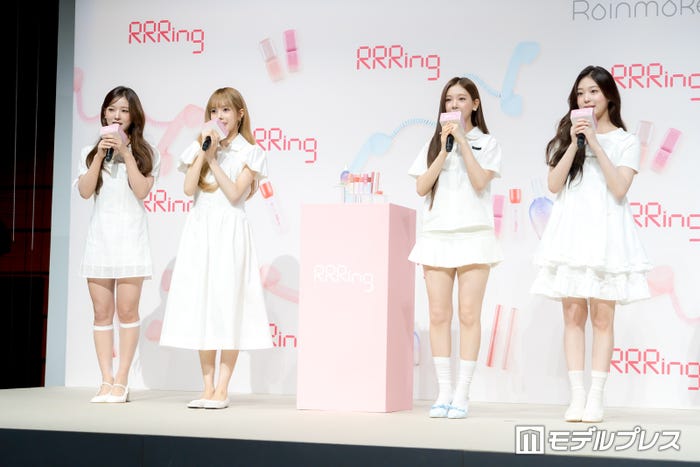 (左から)クミ、ミア、イヒョン、ベニ(C)モデルプレス