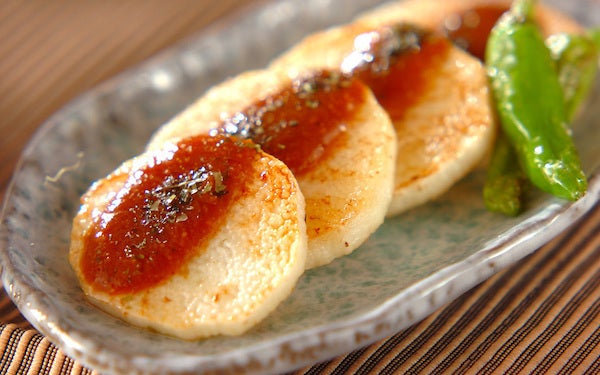 電子レンジで簡単に作れる! ホクホク食感がたまらない長芋田楽