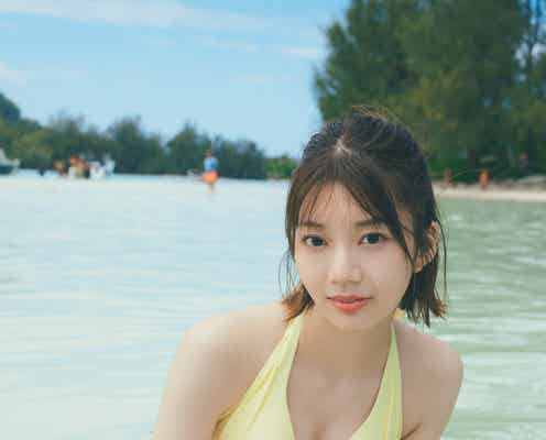日向坂46高本彩花、イエロー水着姿披露「気持ちのいい場所」タヒチビーチで撮影1st写真集封⼊ポストカード第2弾解禁【僕の記憶の中で】
