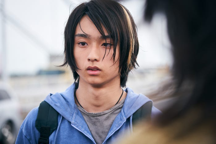 奥平大兼(C)2020「MOTHER」製作委員