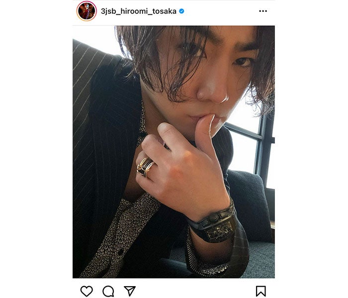 三代目jsb 登坂広臣 至近距離の自撮りショットで甘い眼差し イケメン過ぎた 今週も頑張ります モデルプレス