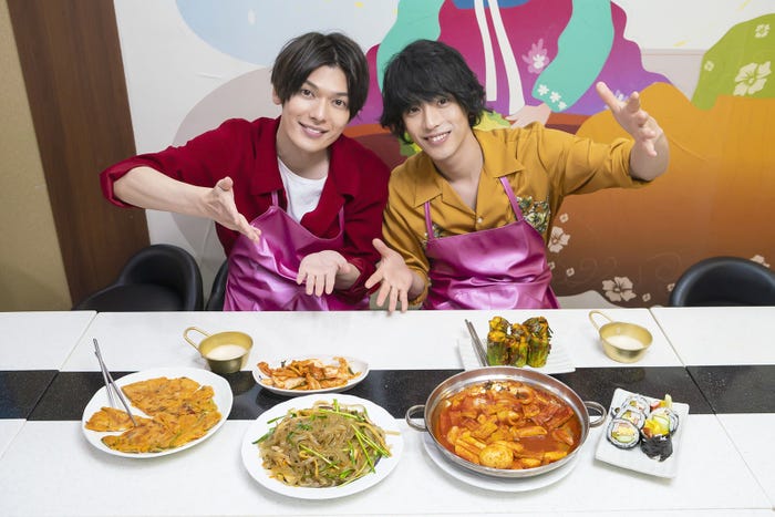 崎山つばさ、黒羽麻璃央(C)2019「俺旅。」製作委員会