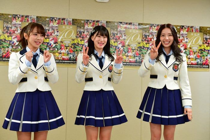 (左から)磯佳奈江、上西怜、村瀬紗英(画像提供:よしもとクリエイティブ・エージェンシー)