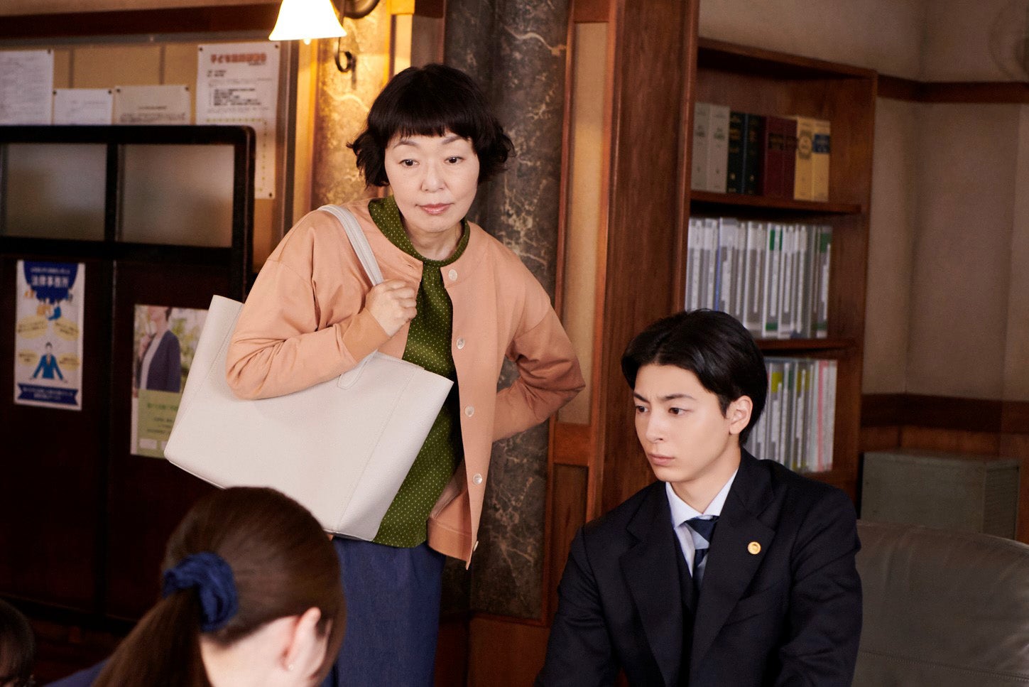 小林聡美、高杉真宙「法廷のドラゴン」第8話（C）「法廷のドラゴン」製作委員会