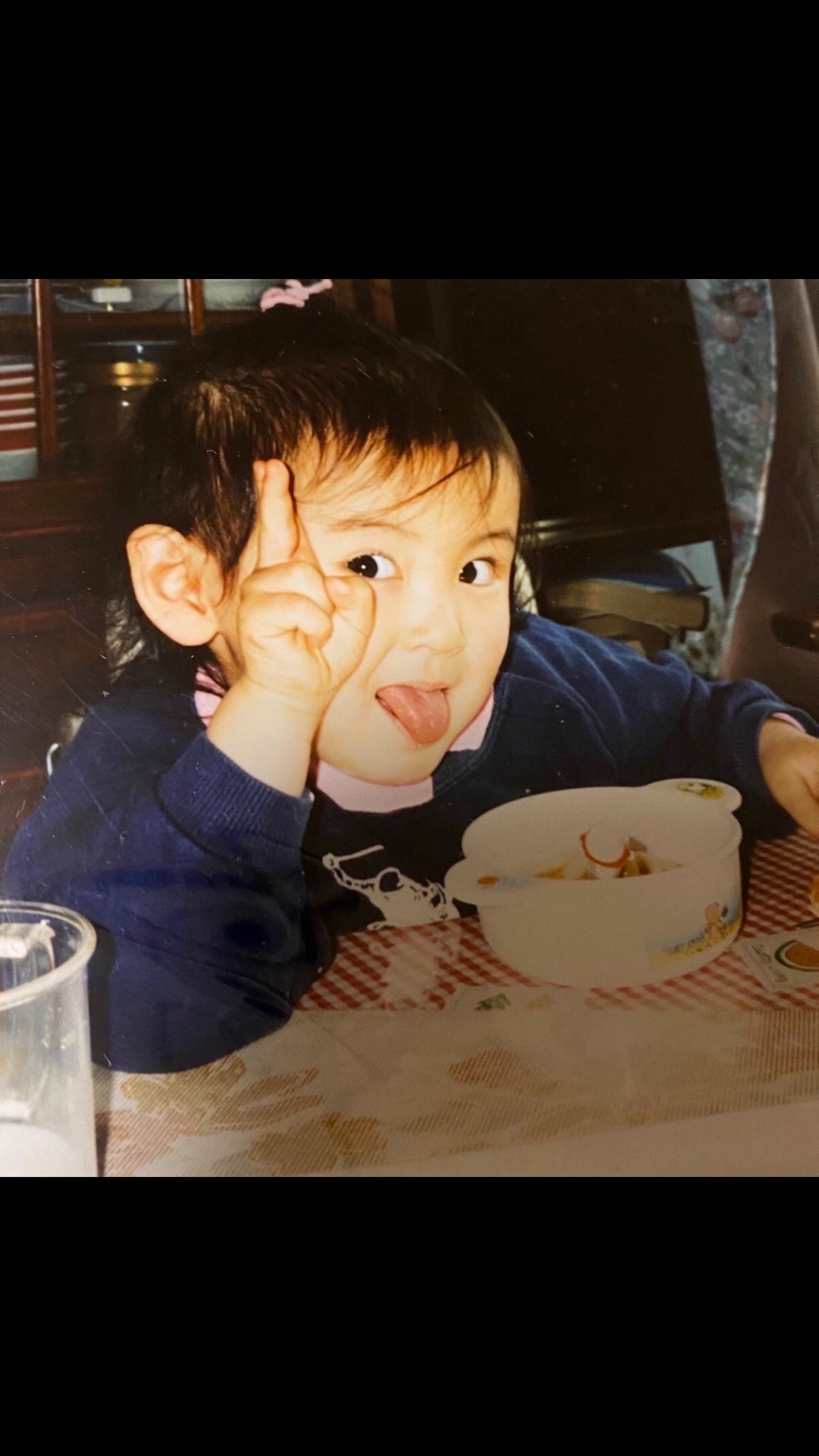 「LINEギフト」のクリスマスWEBCM（提供写真）