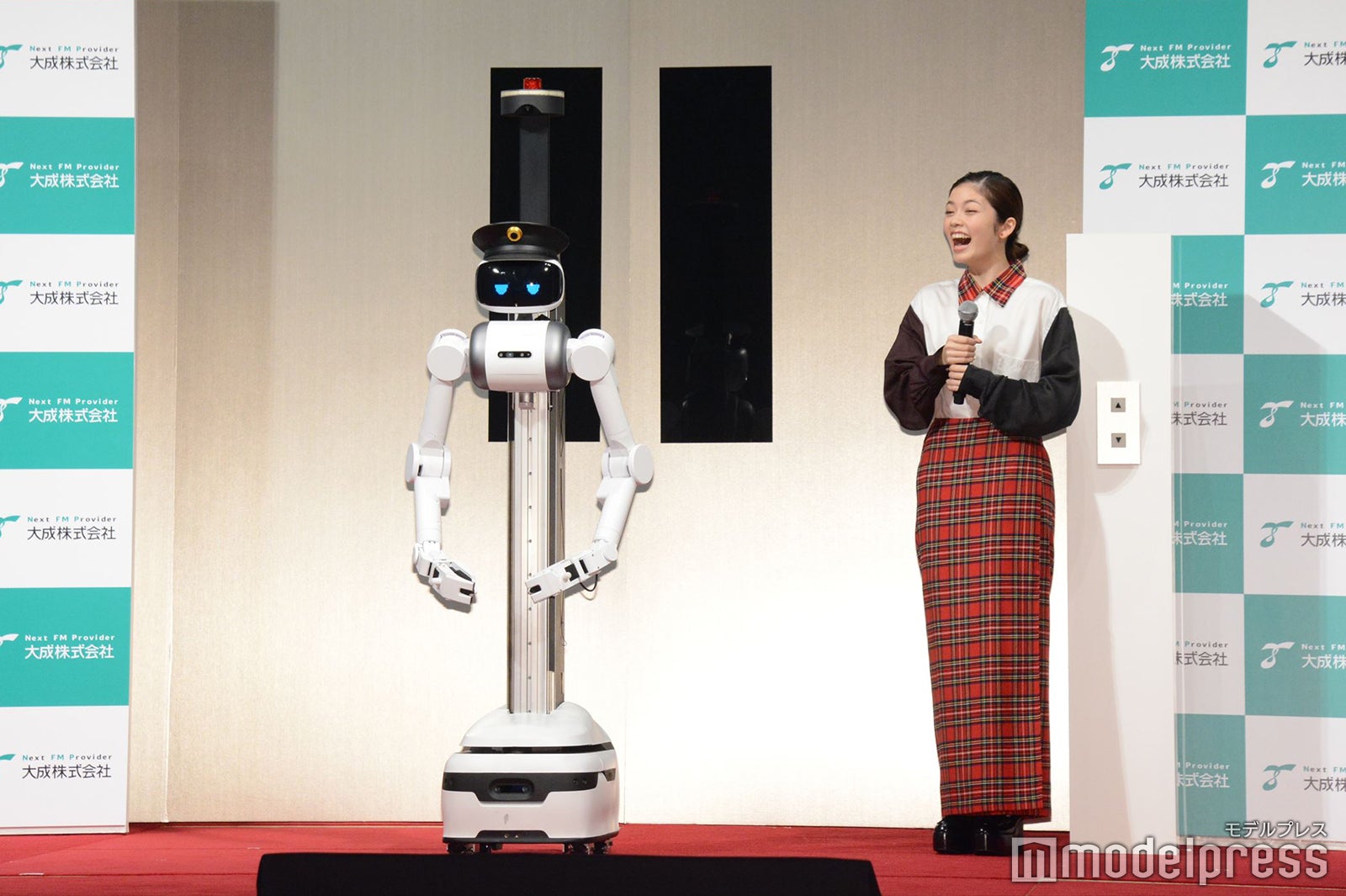 ugo、小芝風花 （C）モデルプレス