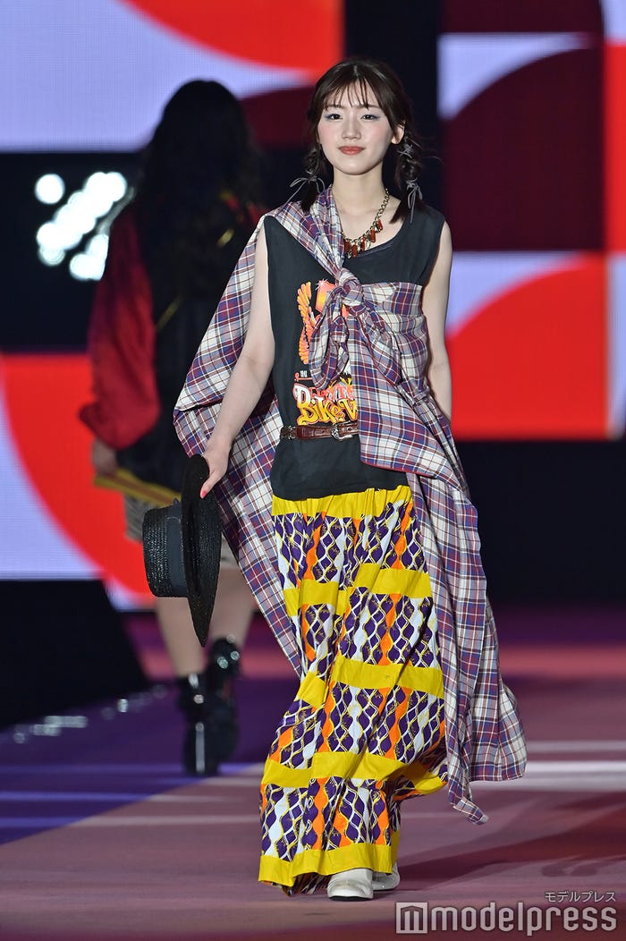 佐々木美玲(C)モデルプレス