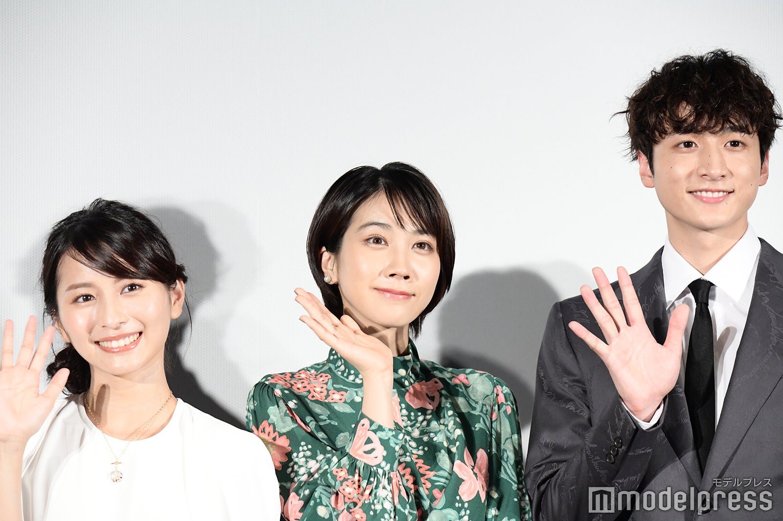 ロン・モンロウ、松本穂香、小関裕太 （C）モデルプレス