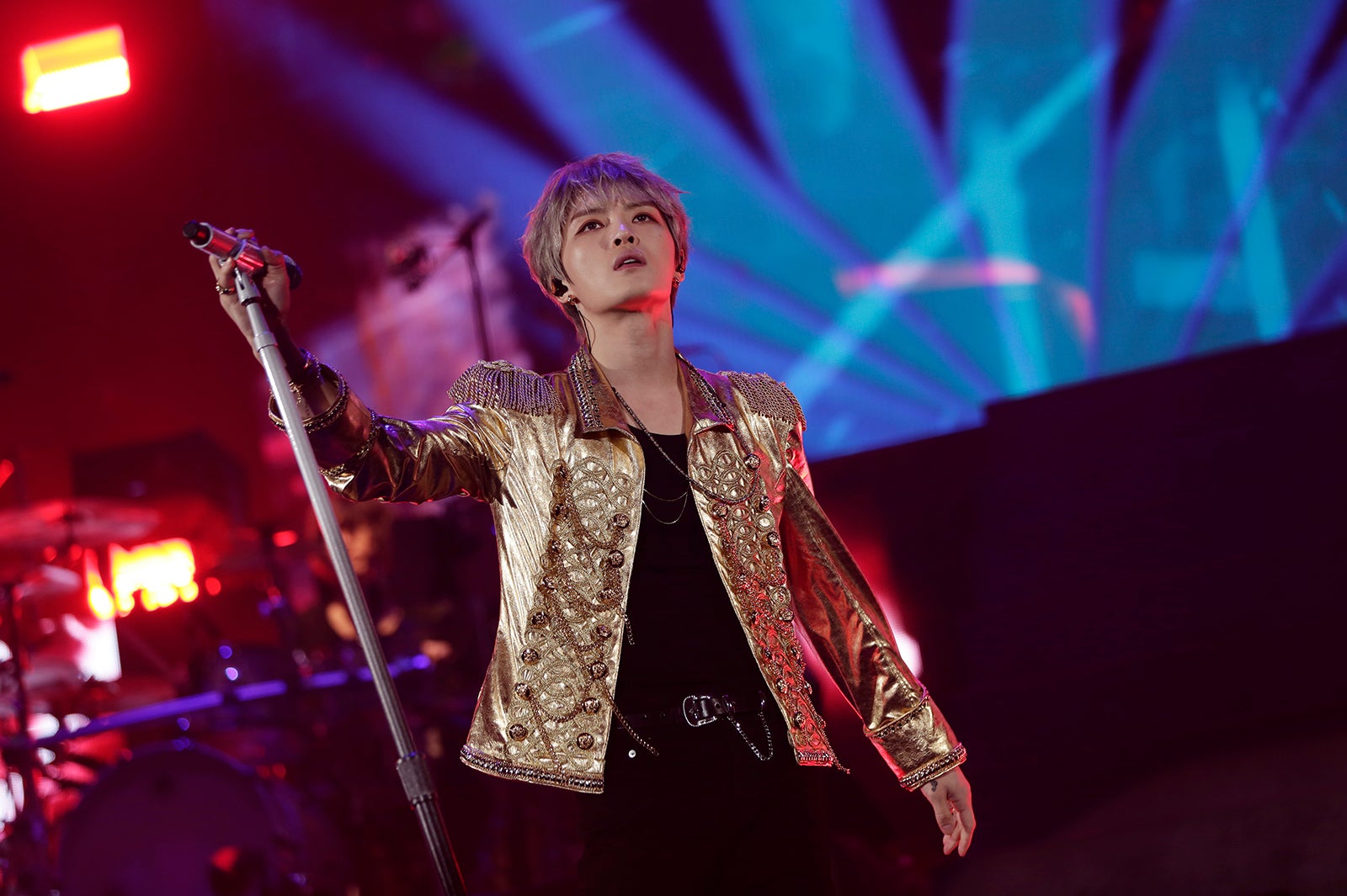 ジェジュン、全国アリーナツアースタート ファン6000人熱狂