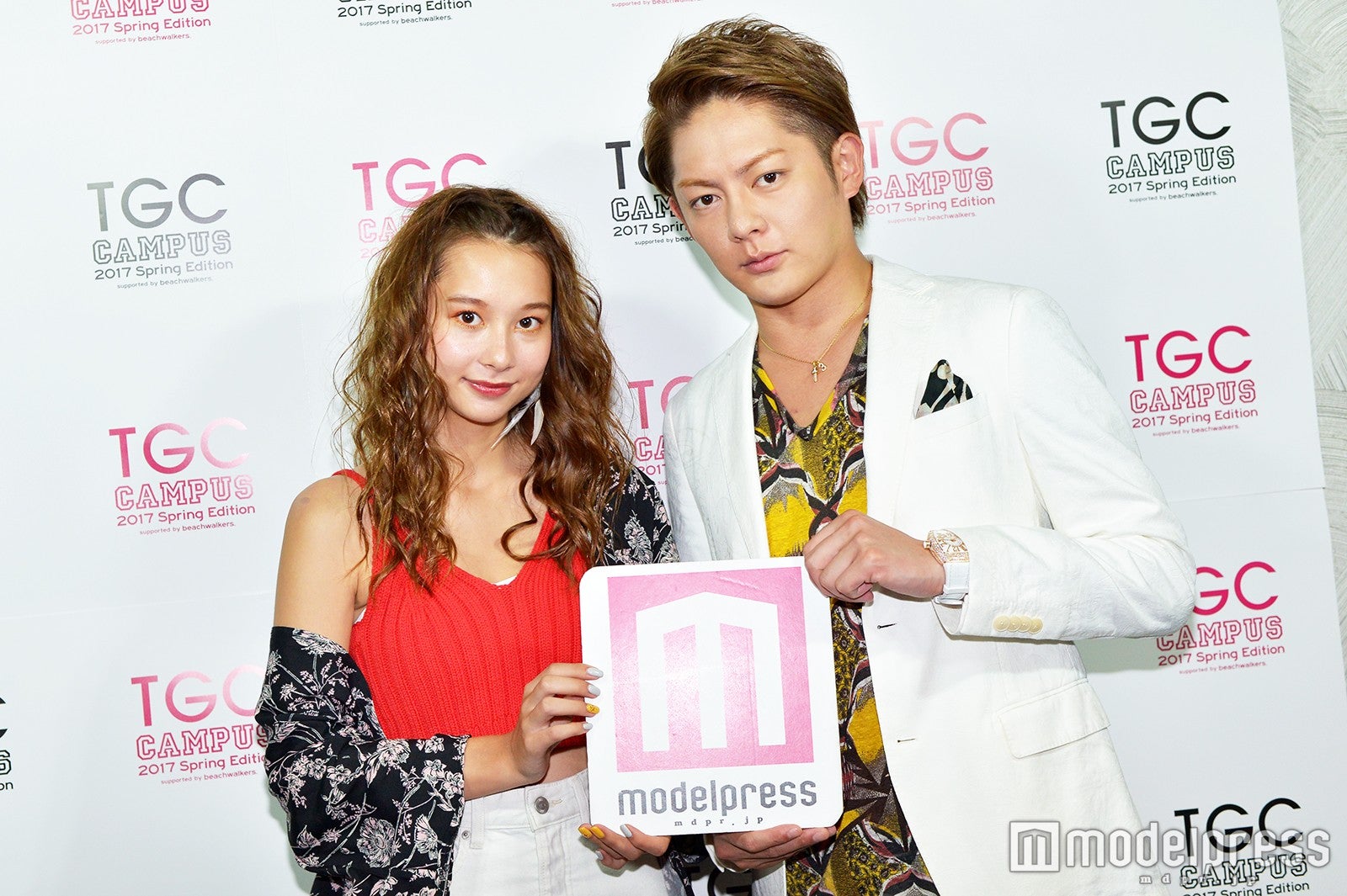 Niki、三崎優太氏（C）モデルプレス