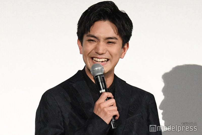 正門良規　フォト Aぇ! group 染色 正門良規 フォトステッカー - メルカリ