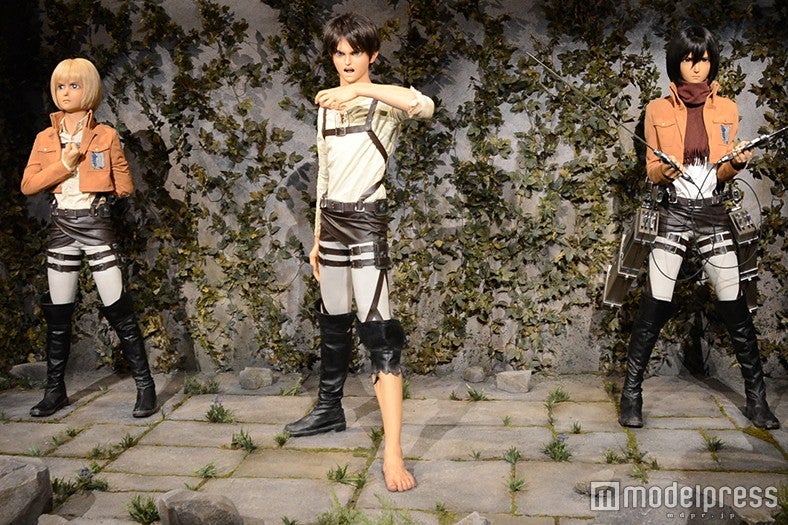 「進撃の巨人・ザ・リアル 4-D」クロノイド（左から）アルミン、エレン、ミカサ
