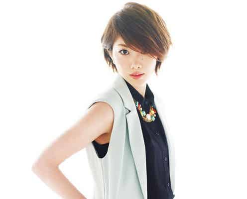 潮田玲子がモデルデビュー クールな眼差しで魅了