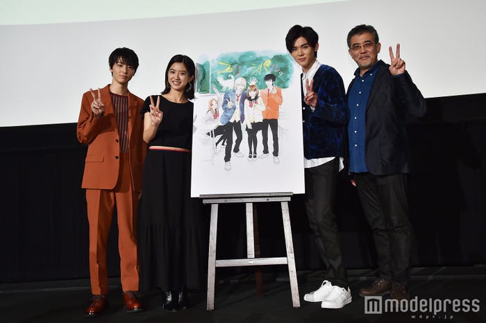 (左から)高杉真宙、黒島結菜、小瀧望、篠原哲雄監督(C)モデルプレス