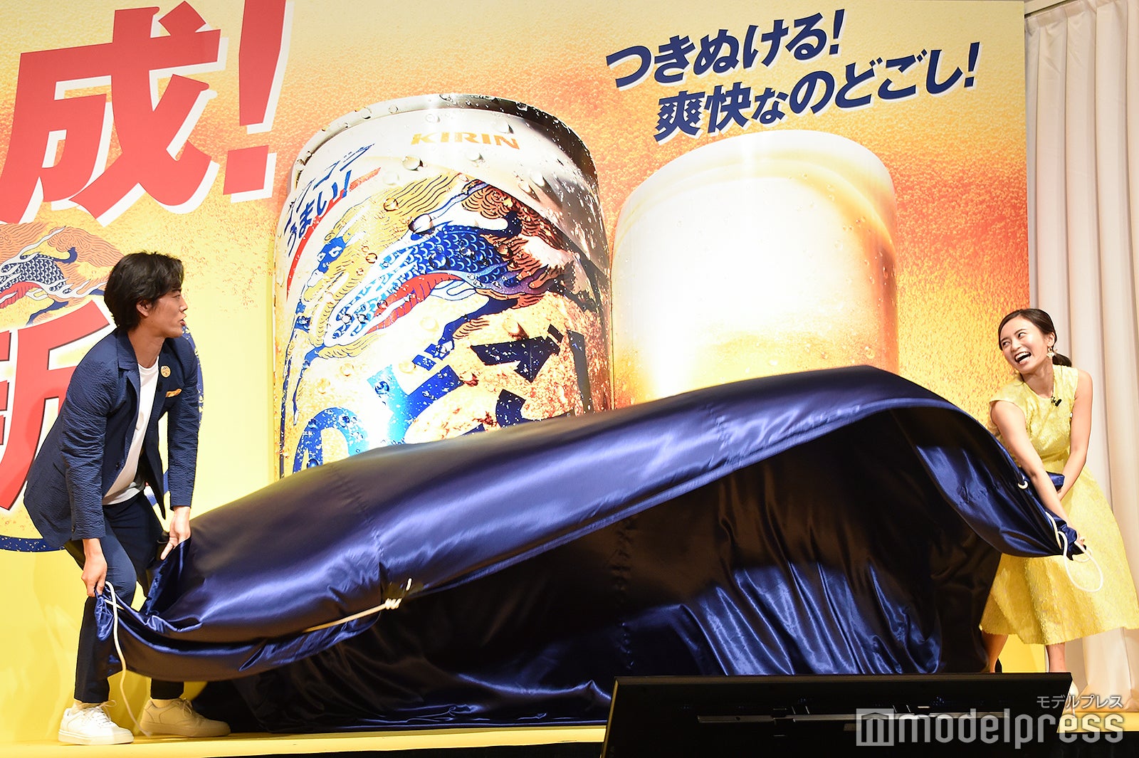 桐谷健太、小島瑠璃子 （C）モデルプレス