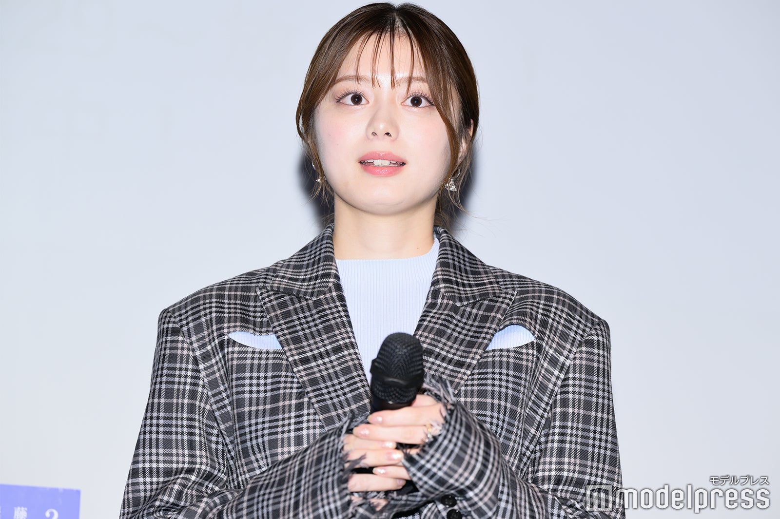 紺野彩夏（C）モデルプレス