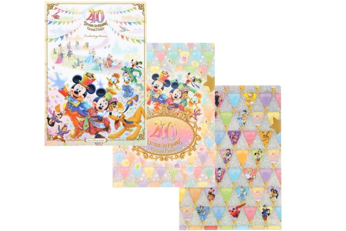 クリアホルダーセット1,200円(C)Disney