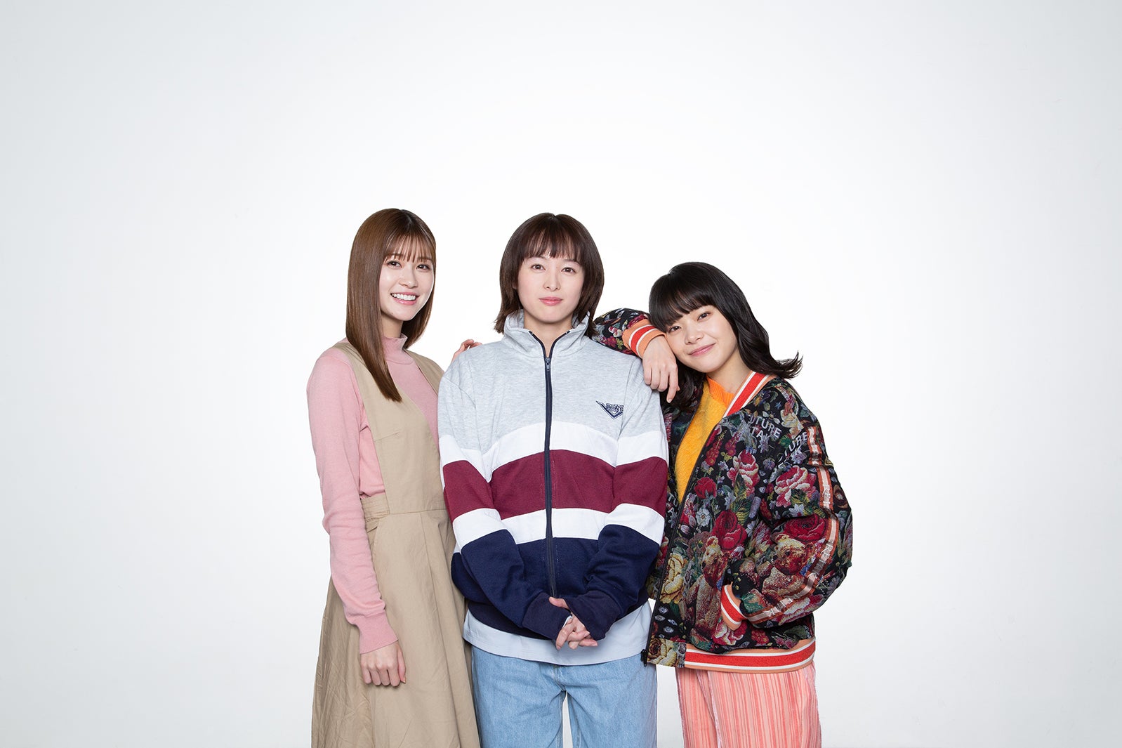 生見愛瑠、清野菜名、岸井ゆきの（C）ABCテレビ