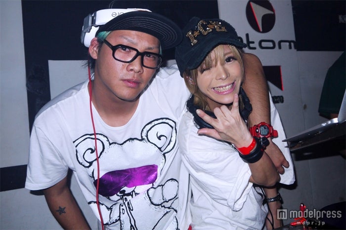 人気モデル 元カレとdjプレイ 息の合ったパフォーマンスに会場熱狂 モデルプレス 人気モデル 元カレとdjプレイ 息の合ったパフォーマンスに会場熱狂 モデルプレス